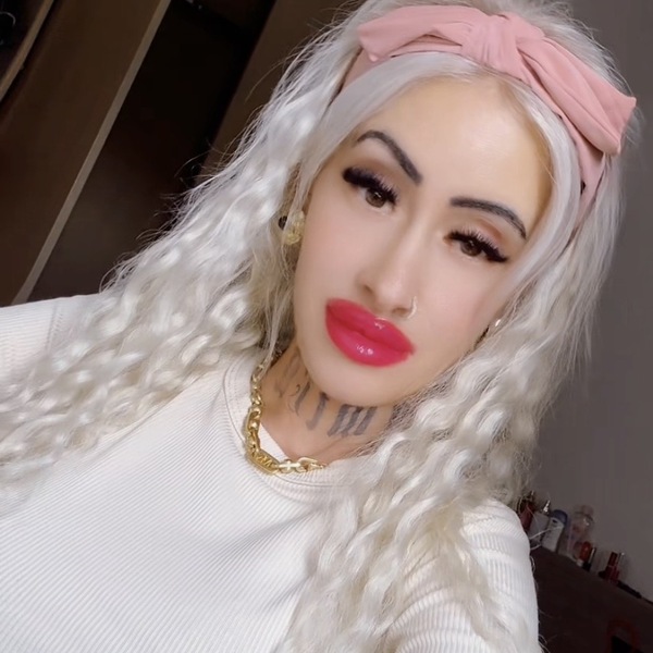 Foto von Karina Golld NUR 1 WOCHE DA!!