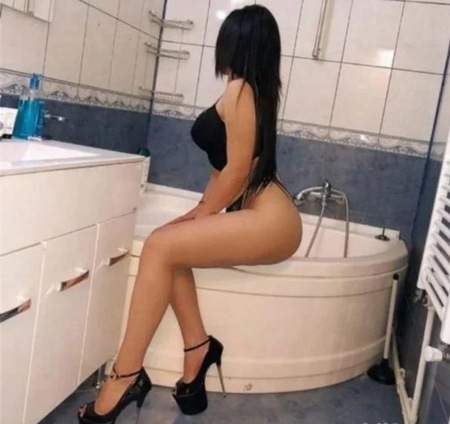 Eva Dominant, Rostock