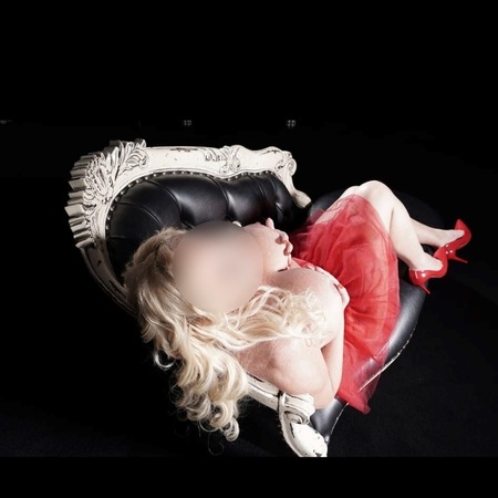 Deutsche Leea -Geile Mif N*mph*manin