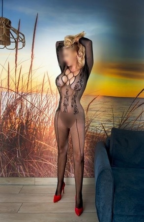 Monika Intimbehaart, Passau