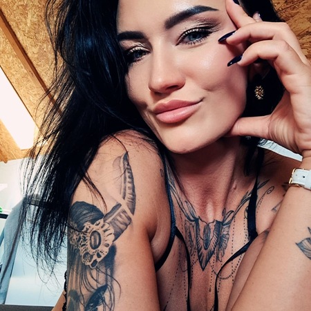 Olivia - DT Expertin, Zetel