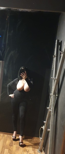 Foto von Tina Top Service, Hausbes. + Video