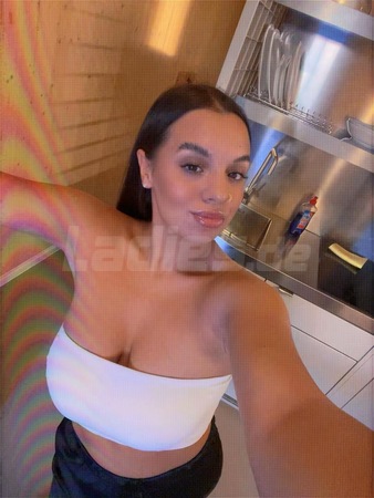 Selena, Offenbach am Main