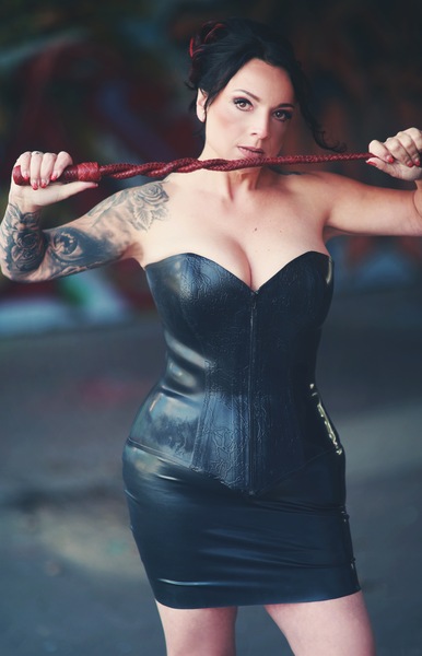 Foto von Daemona Noir