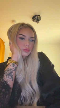 G*rly-Gina Deutsch fakecheck Video (18+), Köln