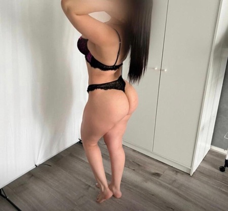 Yasmin Arab 25, Essen