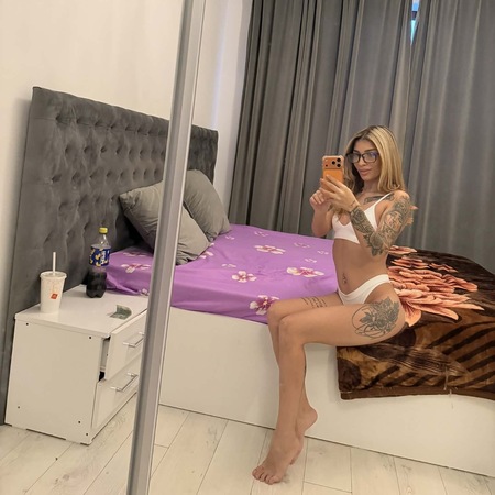 Maria nur WhatsApp, Darmstadt