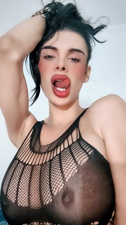 TS Samara Castelblanco Party, Essen