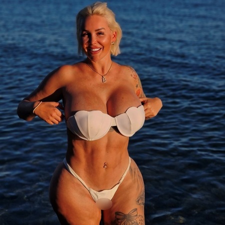 Lena Love, Frankfurt am Main