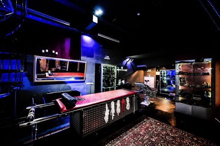 BDSM- und Bizarrstudio NOVEM VIGINTI, Karlsruhe