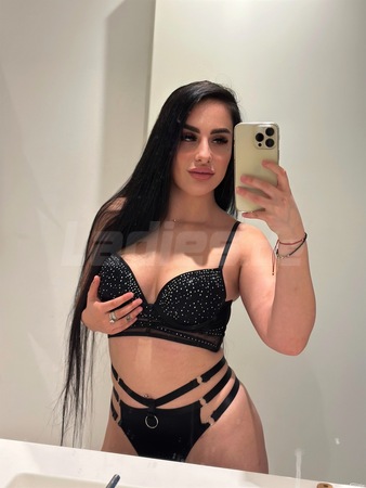 Yasmina Königin SEX, Wiesbaden