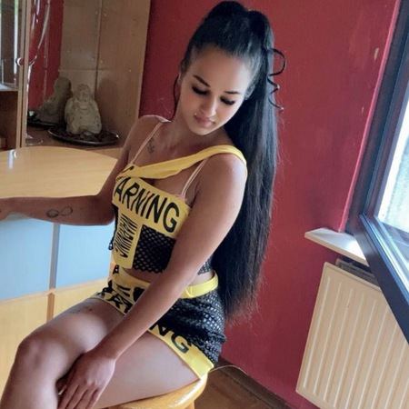 Jennifer - ganz neu im Haus, Mülheim-Kärlich