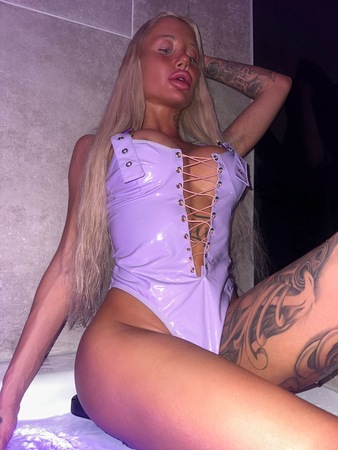 DEUTSCHE Mandy DT QUEEN - Neue Nummer!, Stuttgart