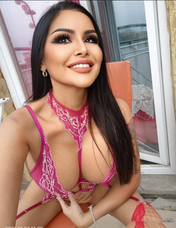 Ganz Neu AV Anny 28J., Köln