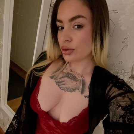 Alyona Sq*irt Intim Behaart, Fulda