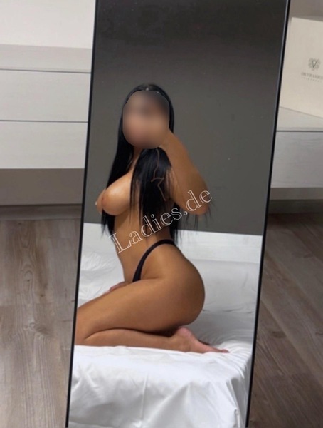 Foto von Leyla Queen AV