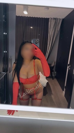 Leyla Queen of Squ*rting & Dominant!, Augsburg