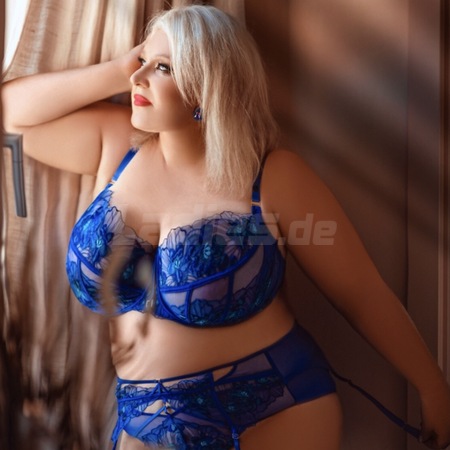 MILA MASSAGE FEE - TOP SERVICE, Düsseldorf