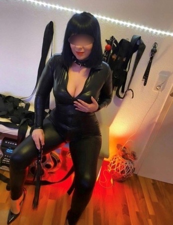 Domina Eny Nur WhatsApp!, Bremen