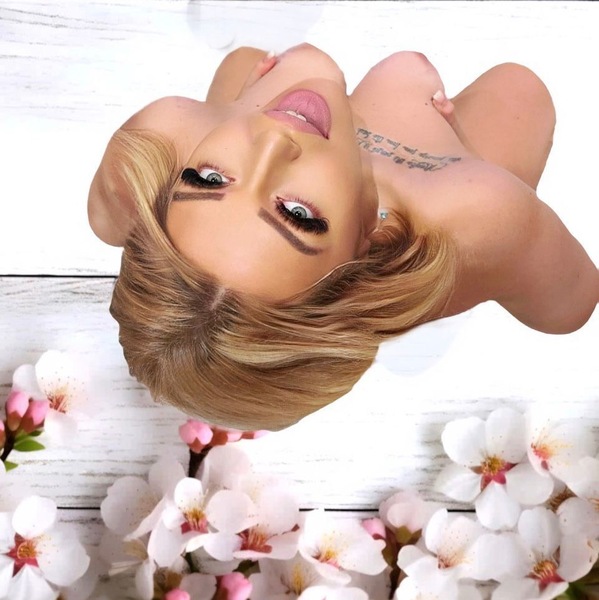 Foto von Anka Squi**ing Queen