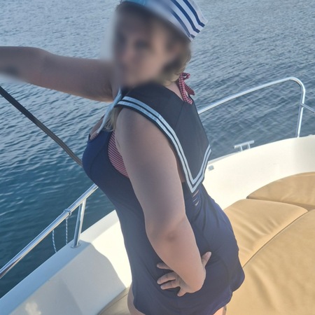 Jana AV L*der, Augsburg