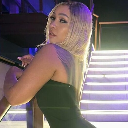 Niki bei Lady Blond, Berlin