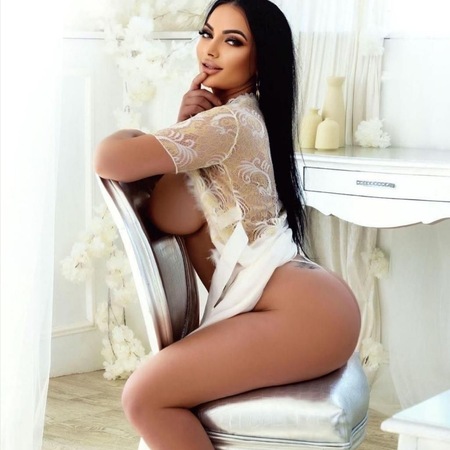Yasmin NEU bei ZartOderHart, Essen