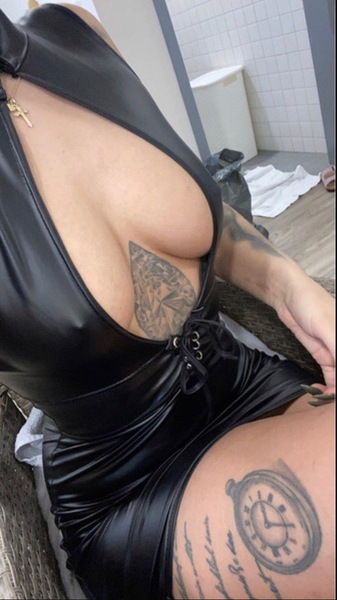 Foto von Lilly Foxx (deutsch) "klimatisierte Location"