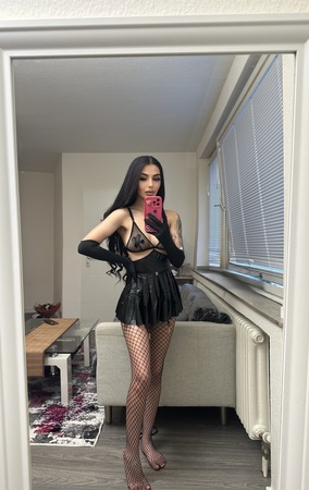 Veronika NEU in der Stadt Haus/Hotelbesuch/ Büro, Düsseldorf