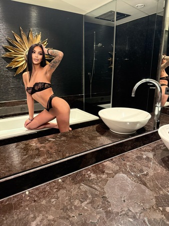 Veronika NEU in der Stadt Haus/Hotelbesuch/ Büro, Düsseldorf