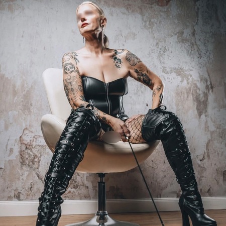 Miss Lya Nova