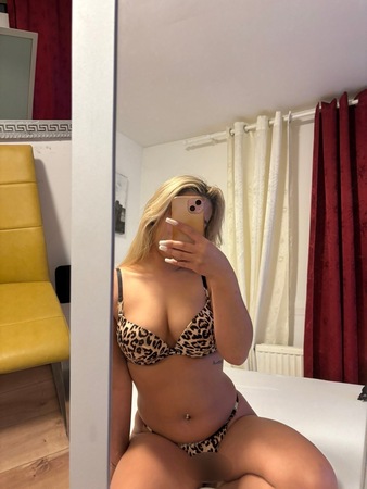  Südländische Laura - Top Bj, Hannover