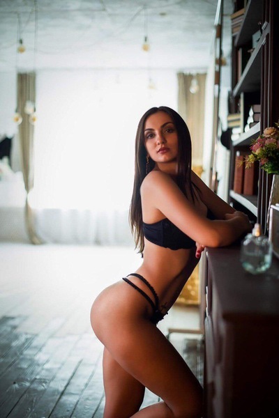 Evelina – Dusseldorf photo 4