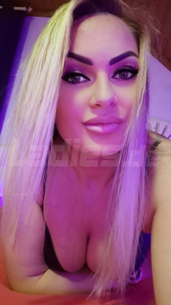 Foto von Vanessa Bl*wjob-Königin