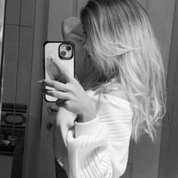 Foto von Yami Hausbesuche und Party