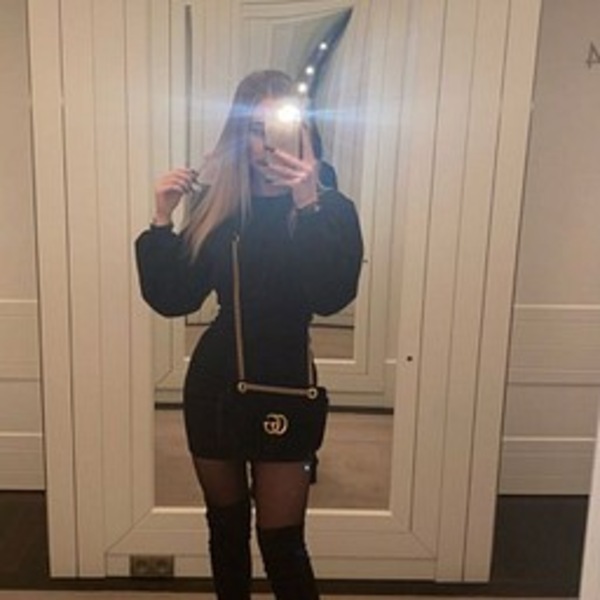 Foto von Yami Hausbesuche und Party