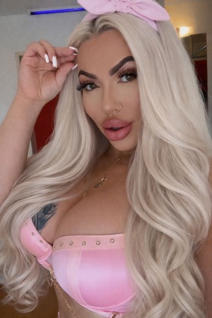 Isabella Party Girl (18+) 24 H, Saarbrücken