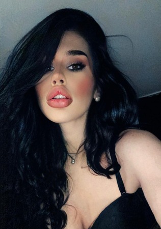 Celine neu im Haus 65, Ulm