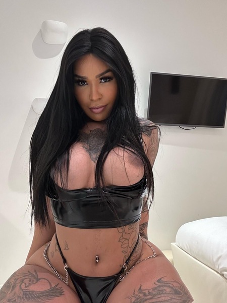 Foto von TS Thayná Rodrigues