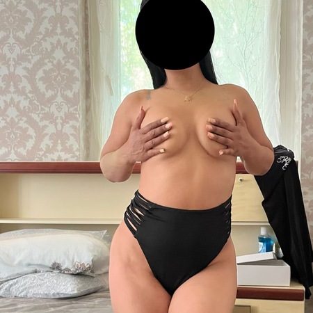 Lara, Neuss