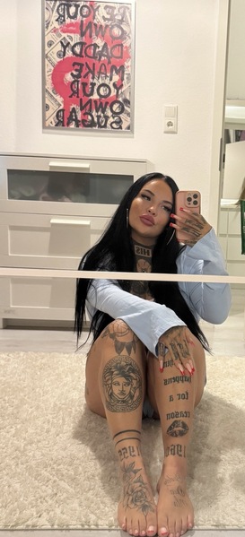 Foto von Deutsche, tätowierte, Curvy Lina- NUR über WA erreichbar!