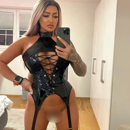 LATEX L*TSCH L*DER NOÉMIE, Karlsruhe