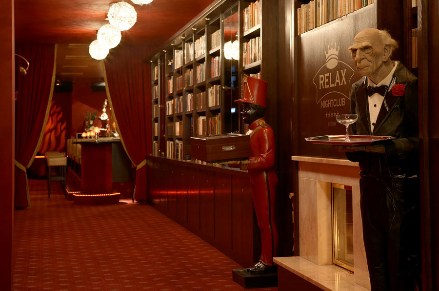 Foto von Hamburgs größter und elegantester Nachtclub