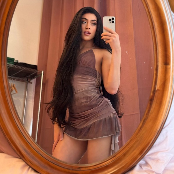 Foto von TS Beatriz BIGCOCK
