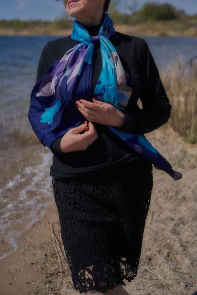 Foto von Petra küssende Endfünfzigerin