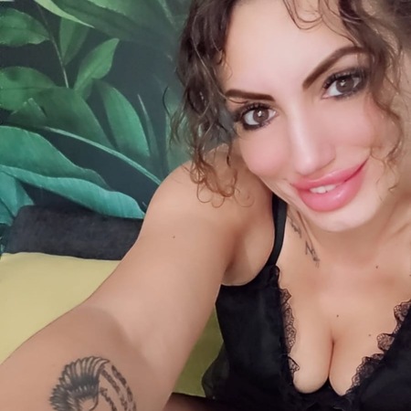 Carla, Trier