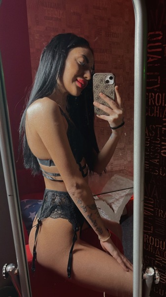 Foto von Elena Mit Originalbilder