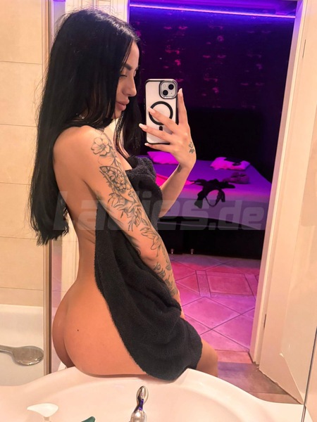 Foto von Elena Mit Originalbilder