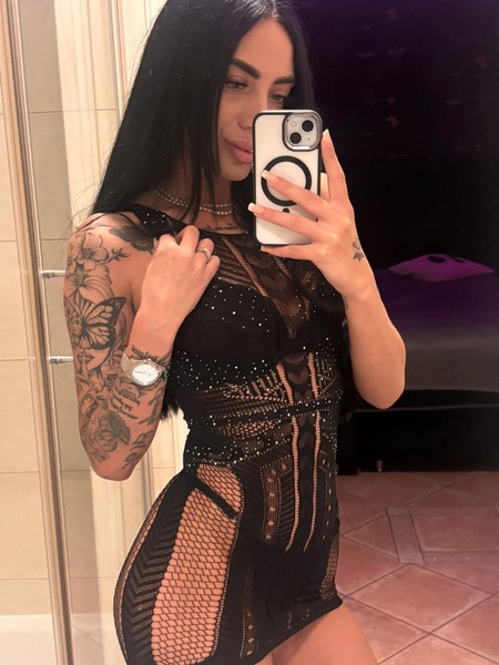 Foto von Elena Mit Originalbilder