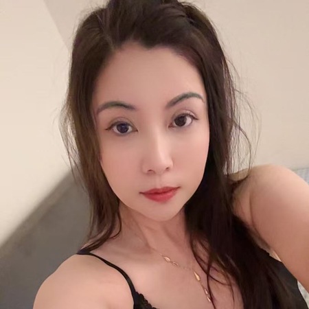 Monika nur WhatsApp, Leverkusen